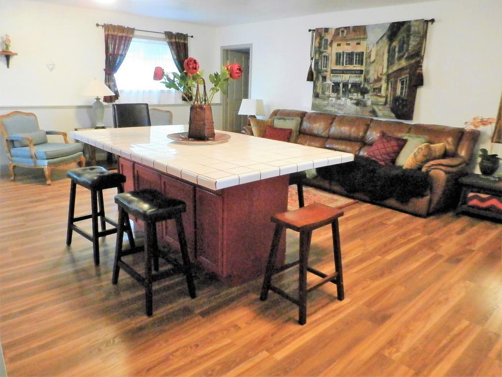 New Charming 2 Bedrooms Unit Close To Everything Оукхърст Екстериор снимка