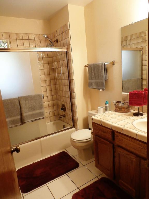 New Charming 2 Bedrooms Unit Close To Everything Оукхърст Екстериор снимка
